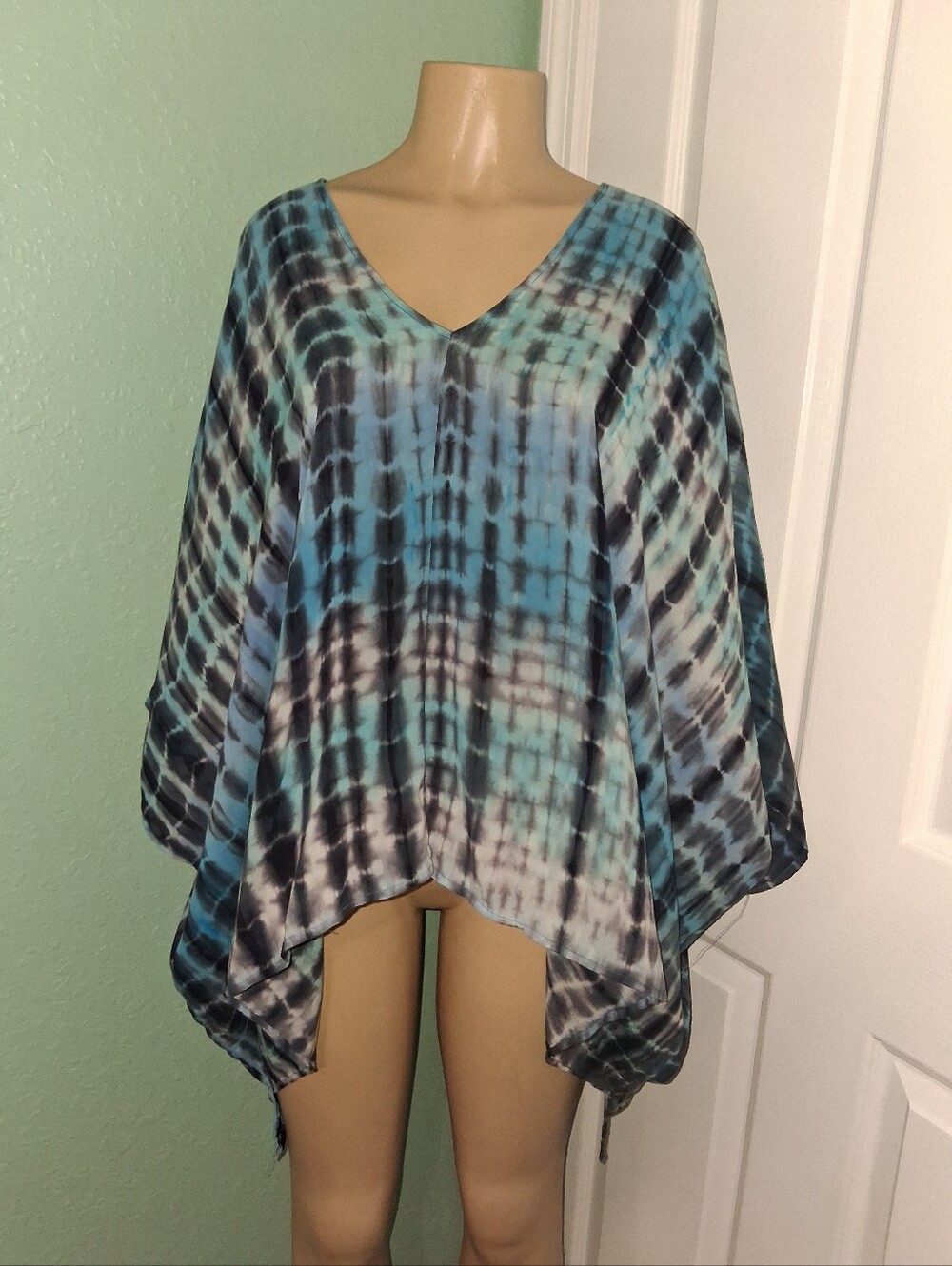 LOVE STITCH TUNIC SZ OS